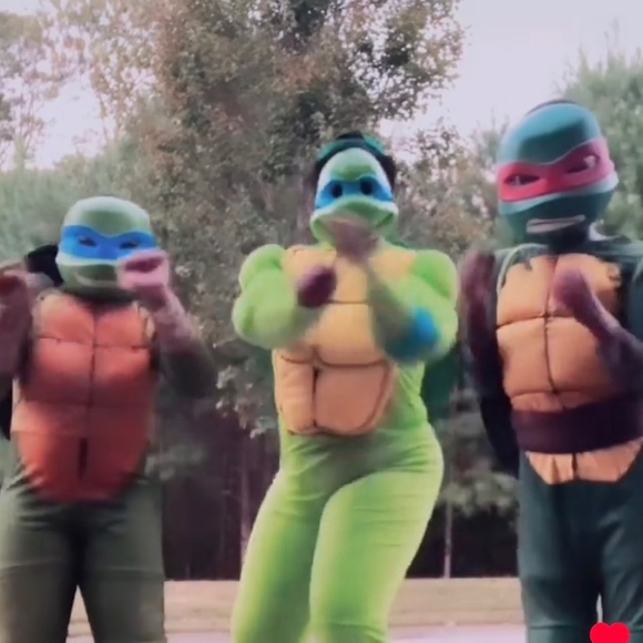 Meet your Posher, VEE - Picture 13 of 14